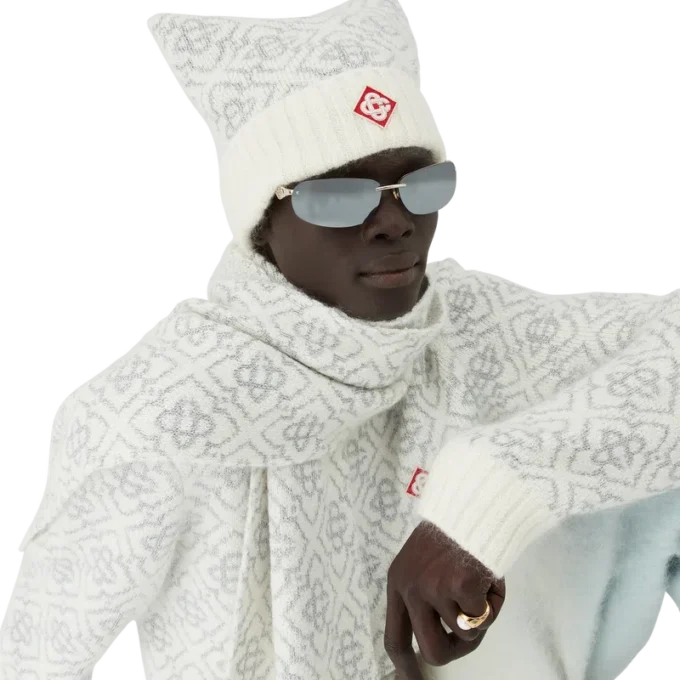 Căciulă de schi din mohair cu monogramă Căciulă de schi din mohair cu monogramă