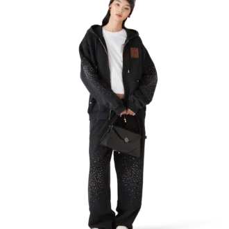 Căciulă decorată cu cristale în stil gotic