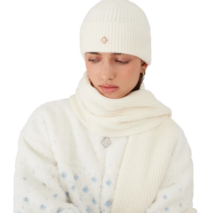 Căciulă din lână cu nervuri