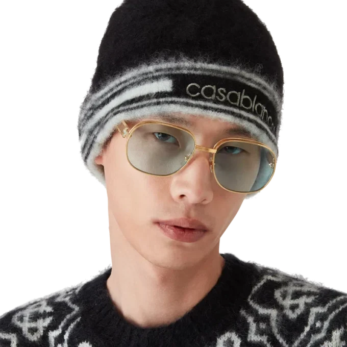 Căciulă din mohair cu dungi Căciulă din mohair cu dungi