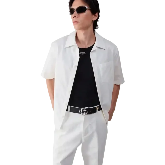 Cămașă albă cu mâneci scurte și monogramă Cămașă albă cu mâneci scurte și monogramă