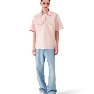 Cămașă cu mâneci scurte și fermoar pe un sfert din satin pentru pantaloni scurți