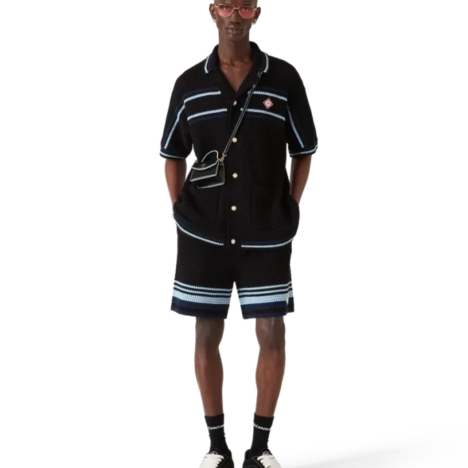 Cămașă din bumbac croșetat cu pantaloni scurți