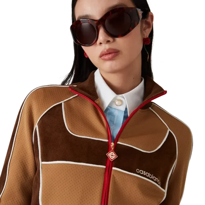 Jachetă sport cu panouri din chenilă