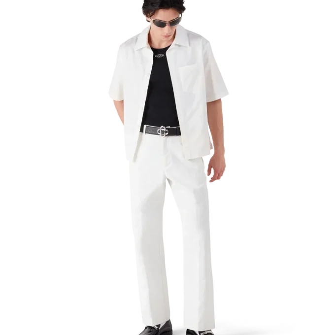 Pantaloni chino albi cu monogramă