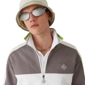 Pălărie croșetată cu dungi