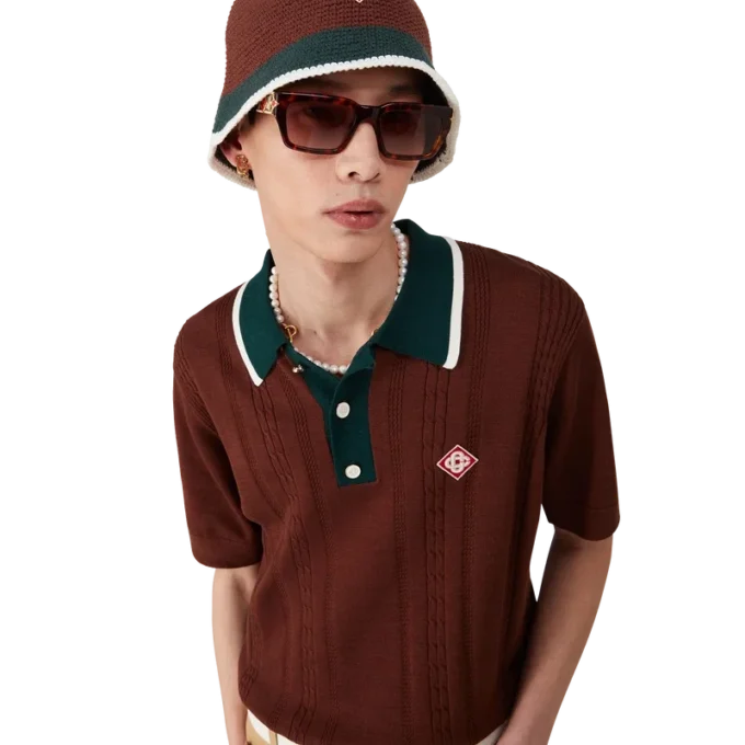 Pălărie croșetată cu dungi