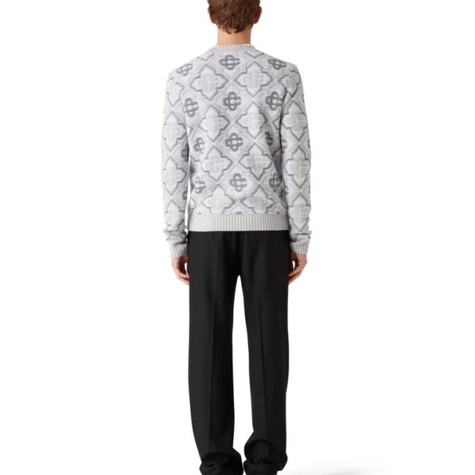 Pulover tricotat cu monogramă