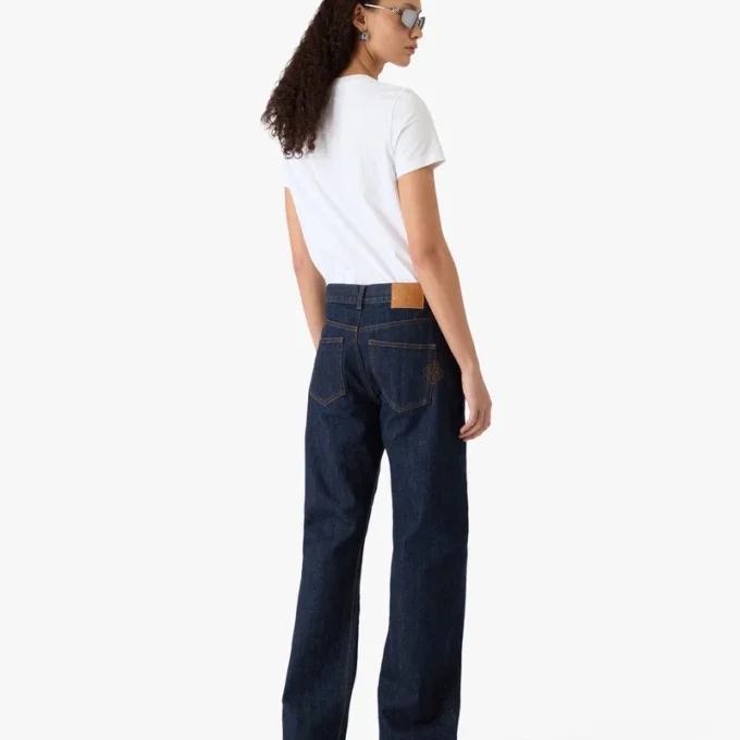 Tricou clasic cu mâneci scurte, pantaloni scurți, croială ajustată și patch brodat Tricou clasic cu mâneci scurte, pantaloni scurți, croială ajustată și patch brodat