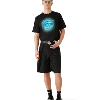 Tricou cu mâneci scurte și logo ciupercă realizat cu aerograf