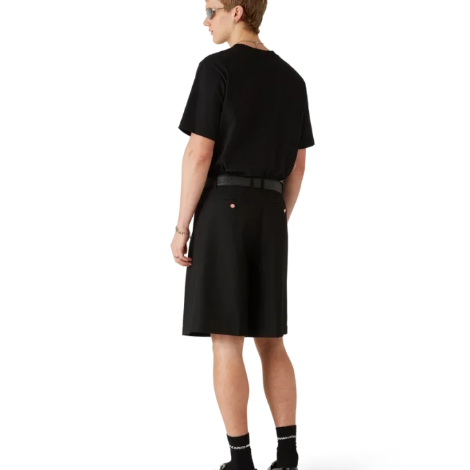 Tricou cu mâneci scurte și logo ciupercă realizat cu aerograf