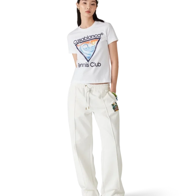 Tricou cu simbolul clubului de tenis