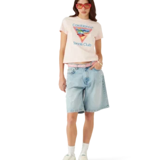 Tricou cu simbolul clubului de tenis