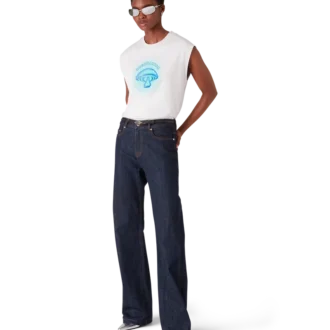 Tricou fără mâneci cu ciuperci realizat cu aerograf