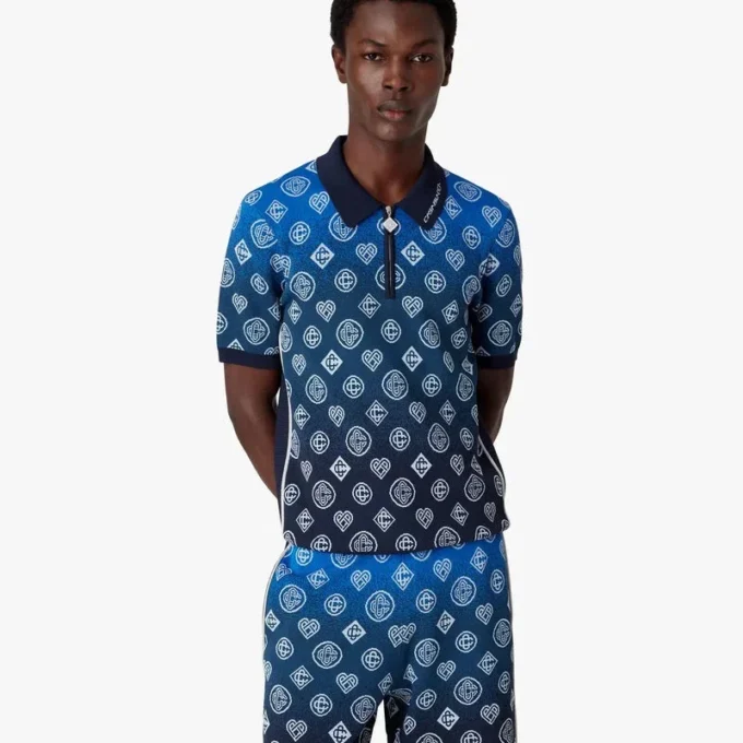 Tricou polo cu mâneci scurte, tricotat, cu monogramă în degrade Tricou polo cu mâneci scurte, tricotat, cu monogramă în degrade