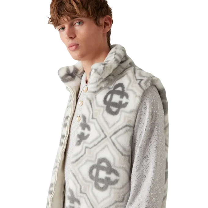 Vestă din blană artificială cu monogramă