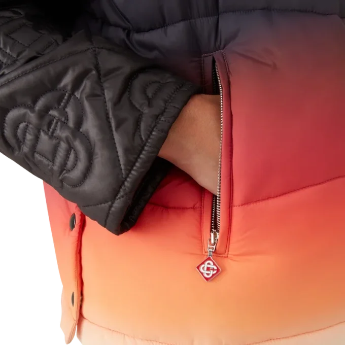 Vestă matlasată din nailon cu efect de gradient